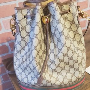 Gucci bucket bag large